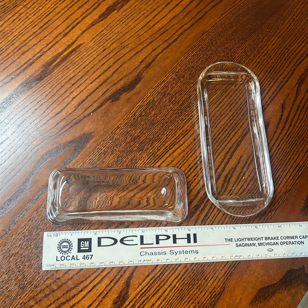 Elegant Clear Glass Butter Dish - Picture 6 of 11